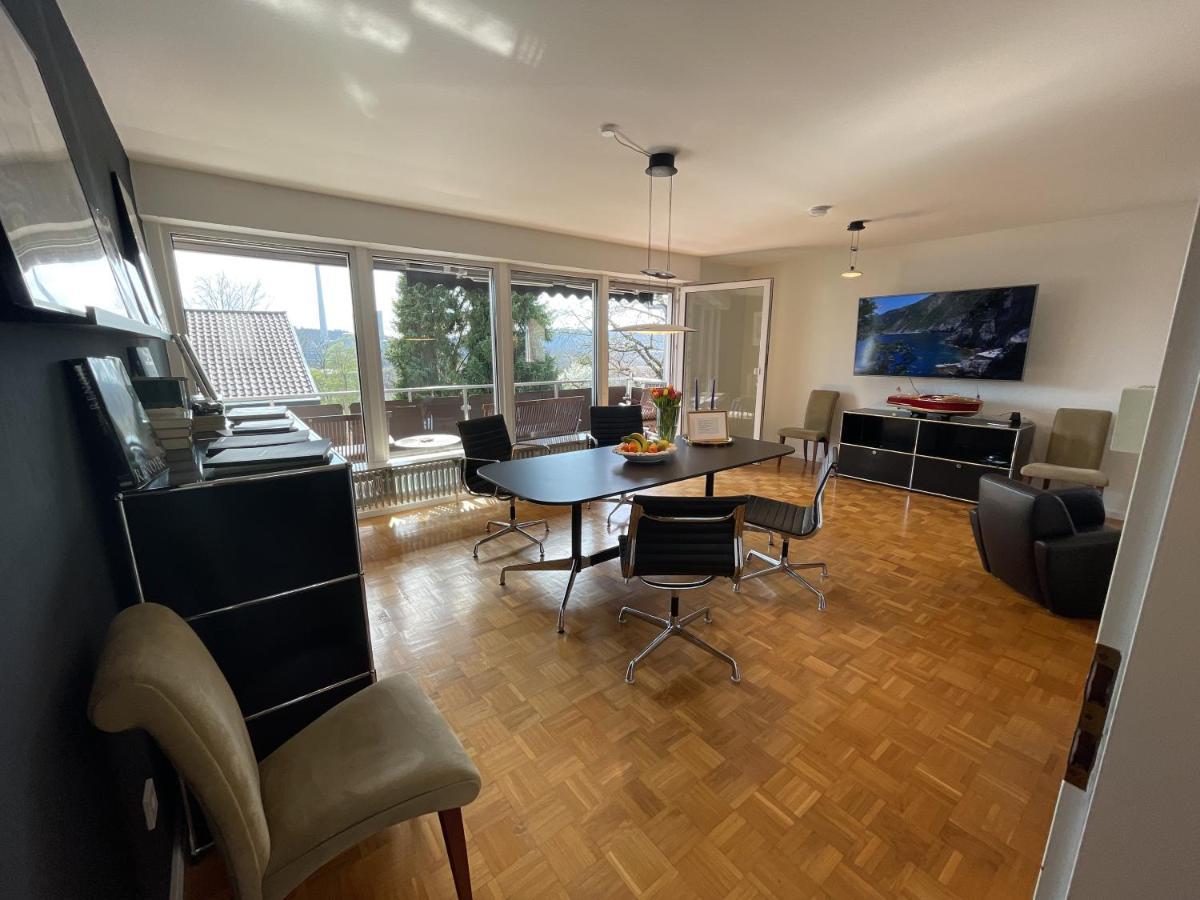 Appartement Region Esslingen - Nähe Messe - Flughafen - Stuttgart - Wohnen und Arbeiten auf Zeit in 120m2 Wohlfühlatmosphäre - ab 3 Übernachtungen - geeignet für 4 Personen - Beistellbett möglich - Kinder und Tiere willkommen - Garage für e-bikes Altbach Exterior foto