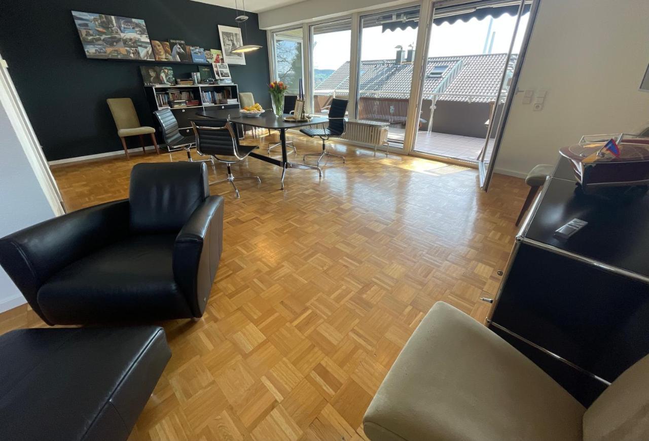 Appartement Region Esslingen - Nähe Messe - Flughafen - Stuttgart - Wohnen und Arbeiten auf Zeit in 120m2 Wohlfühlatmosphäre - ab 3 Übernachtungen - geeignet für 4 Personen - Beistellbett möglich - Kinder und Tiere willkommen - Garage für e-bikes Altbach Exterior foto