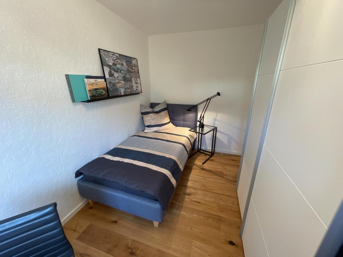Appartement Region Esslingen - Nähe Messe - Flughafen - Stuttgart - Wohnen und Arbeiten auf Zeit in 120m2 Wohlfühlatmosphäre - ab 3 Übernachtungen - geeignet für 4 Personen - Beistellbett möglich - Kinder und Tiere willkommen - Garage für e-bikes Altbach Exterior foto